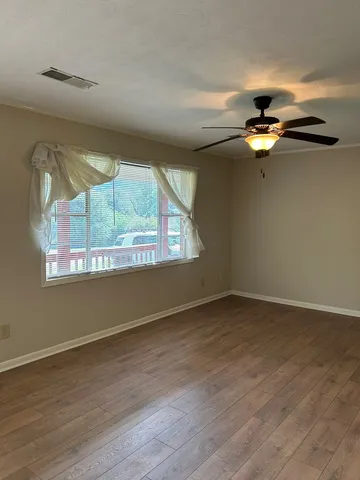 $1,800 | 621 Miller Street, Young Harris, GA 30582