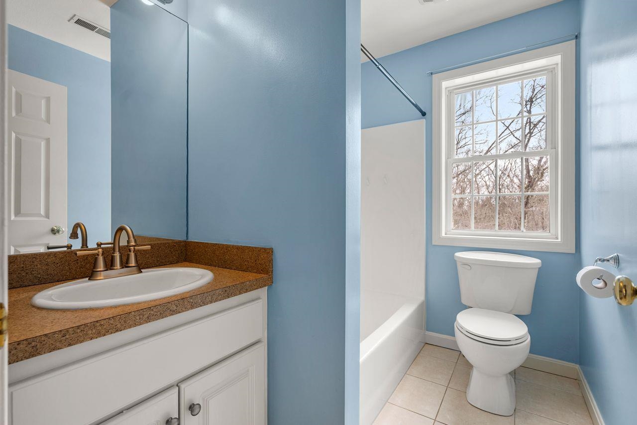 401 Wallace Road Goffstown, NH 03045 - Photo 14 of 22 Gallery Image 14