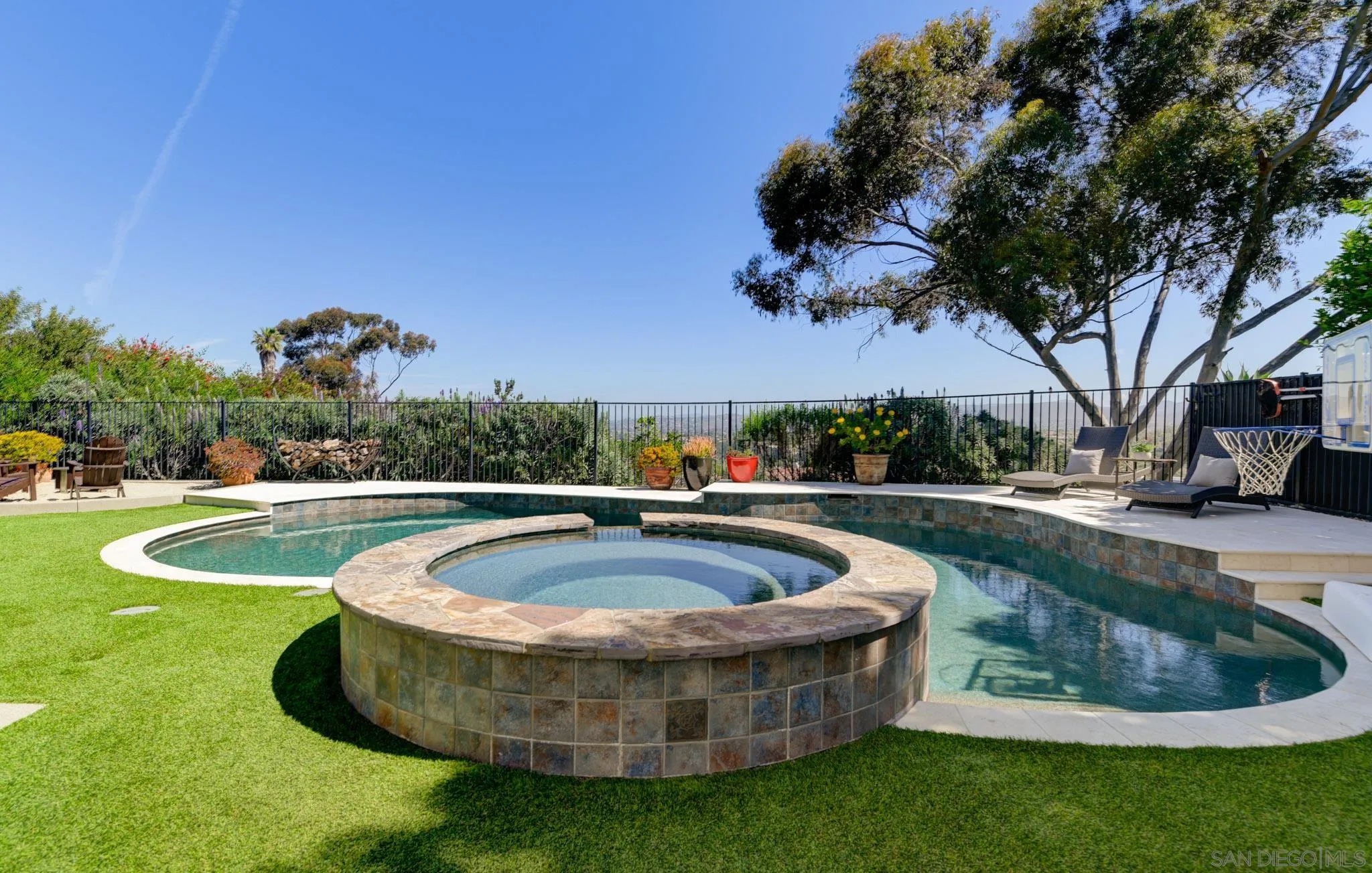 367 Via Andalusia Encinitas, CA 92024 - Photo 17 of 37