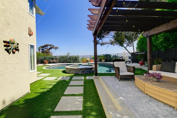 $2,195,000 | 367 Via Andalusia, Encinitas, CA 92024