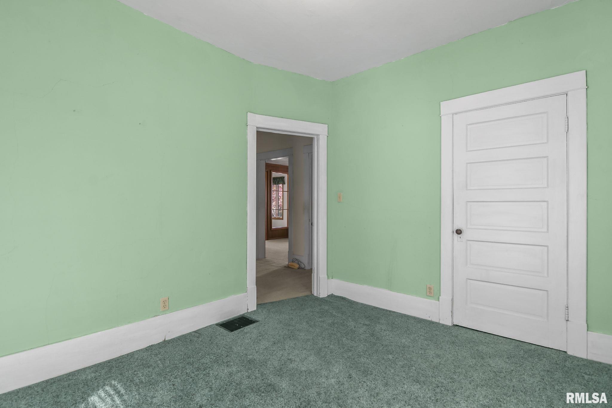 405 North Walnut Street Rochester, IL 62563 - Photo 23 of 31