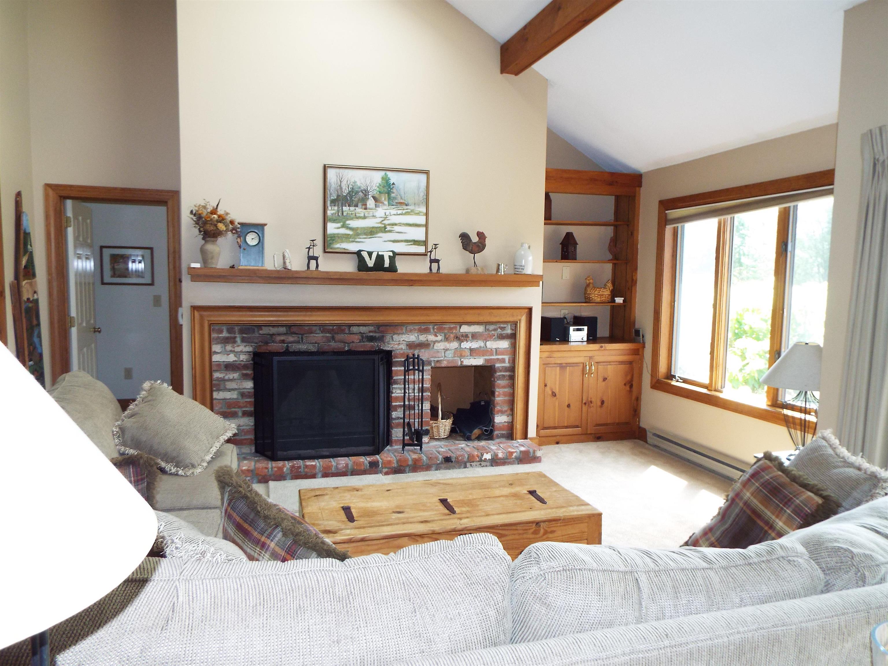 917 Murphys Road Hartford, VT 05059 - Photo 10 of 30 Gallery Image 10