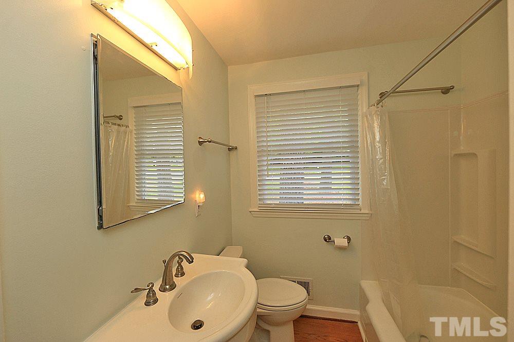 5129 Melbourne Road Raleigh, NC 27606 - Photo 9 of 13 Gallery Image 9