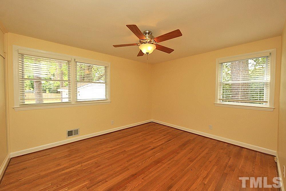 5129 Melbourne Road Raleigh, NC 27606 - Photo 10 of 13 Gallery Image 10