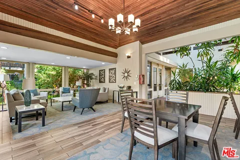 $660,000 | 7211 Raintree Circle, Unit 211, Culver City, CA 90230