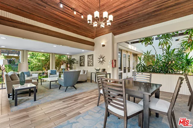 $660,000 | 7211 Raintree Circle, Unit 211, Culver City, CA 90230