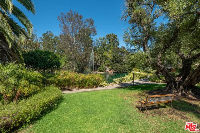 $660,000 | 7211 Raintree Circle, Unit 211, Culver City, CA 90230