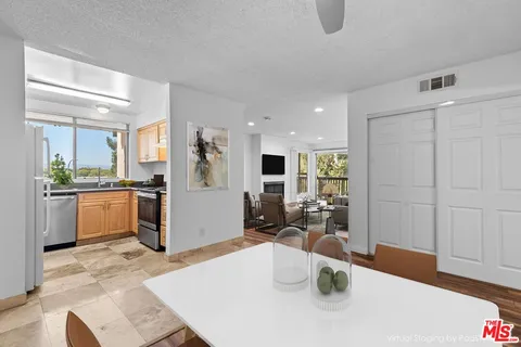 $660,000 | 7211 Raintree Circle, Unit 211, Culver City, CA 90230