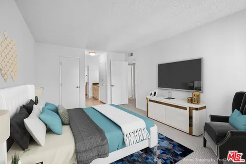 $660,000 | 7211 Raintree Circle, Unit 211, Culver City, CA 90230