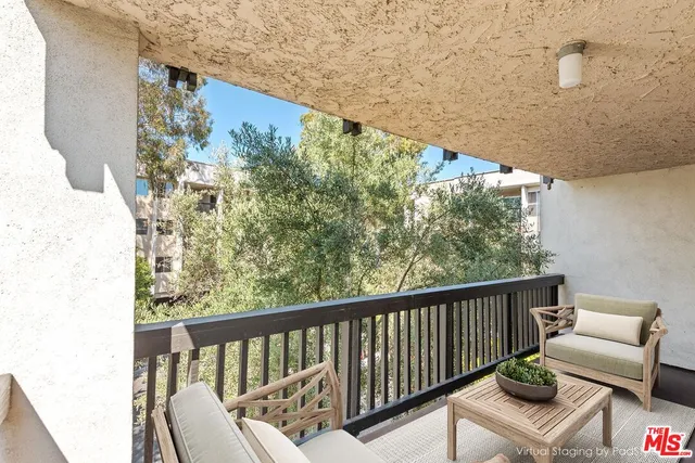 $660,000 | 7211 Raintree Circle, Unit 211, Culver City, CA 90230