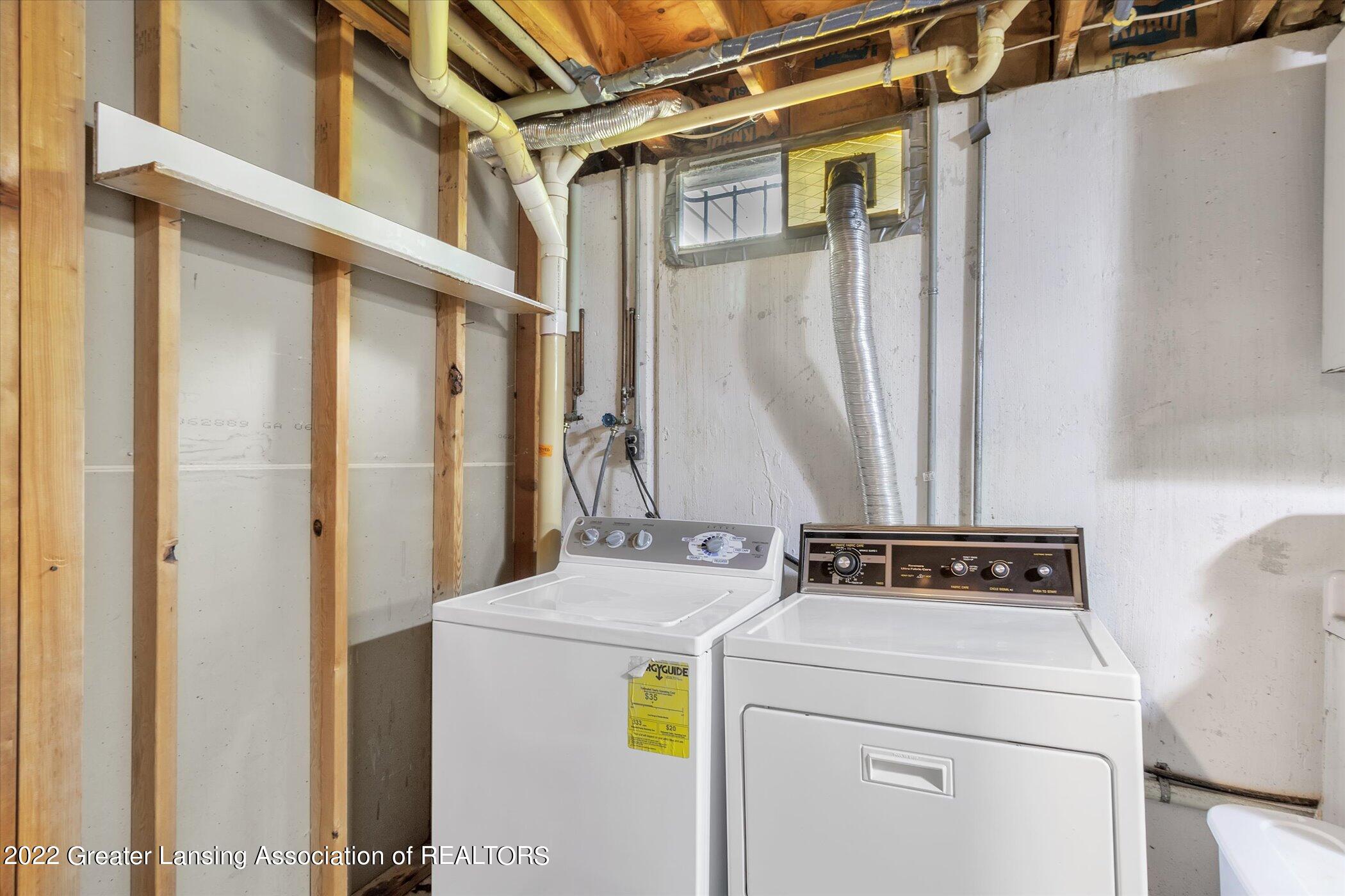 920 Bretton Road Lansing, MI 48917 - Photo 32 of 39 32-920-Bretton-Rd-WindowStill-Real-Estat