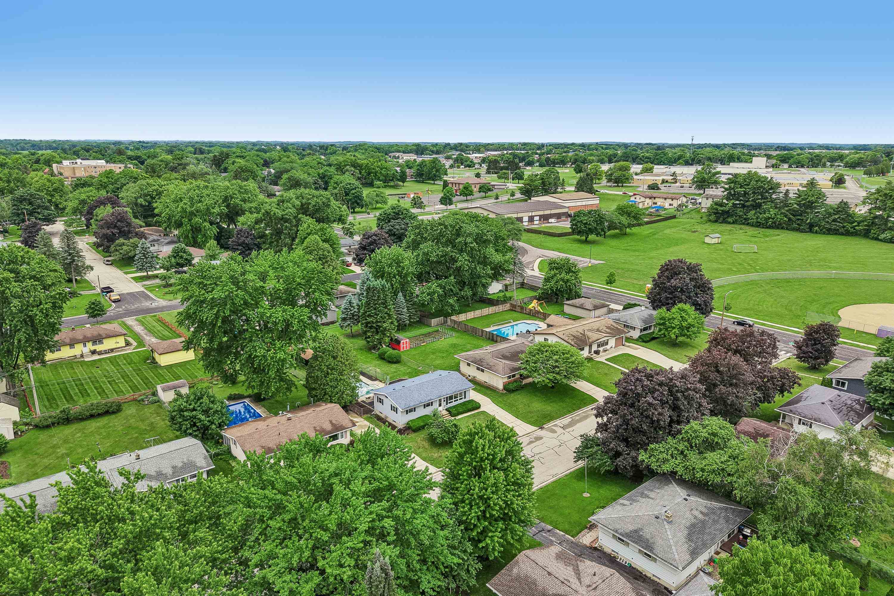 809 West Street Stoughton, WI 53589 - Photo 47 of 48