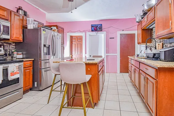 $799,900 | 111 Riverview Street, Brockton, MA 02302