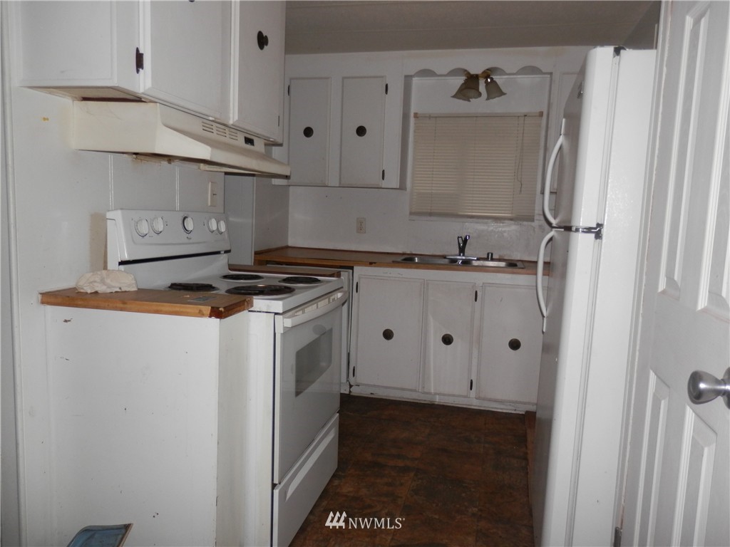 46712 Baker Loop Road Concrete, WA 98237 - Photo 3 of 9 Gallery Image 3