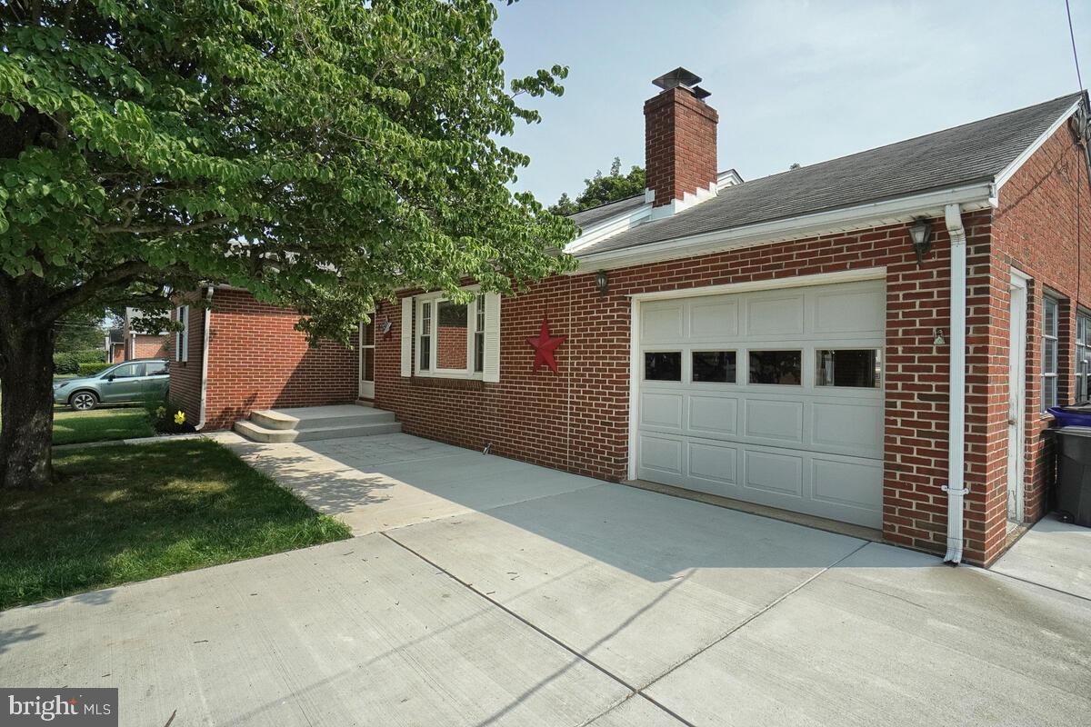8 Georgetown Road Walkersville, MD 21793 - Photo 5 of 42 Gallery Image 5