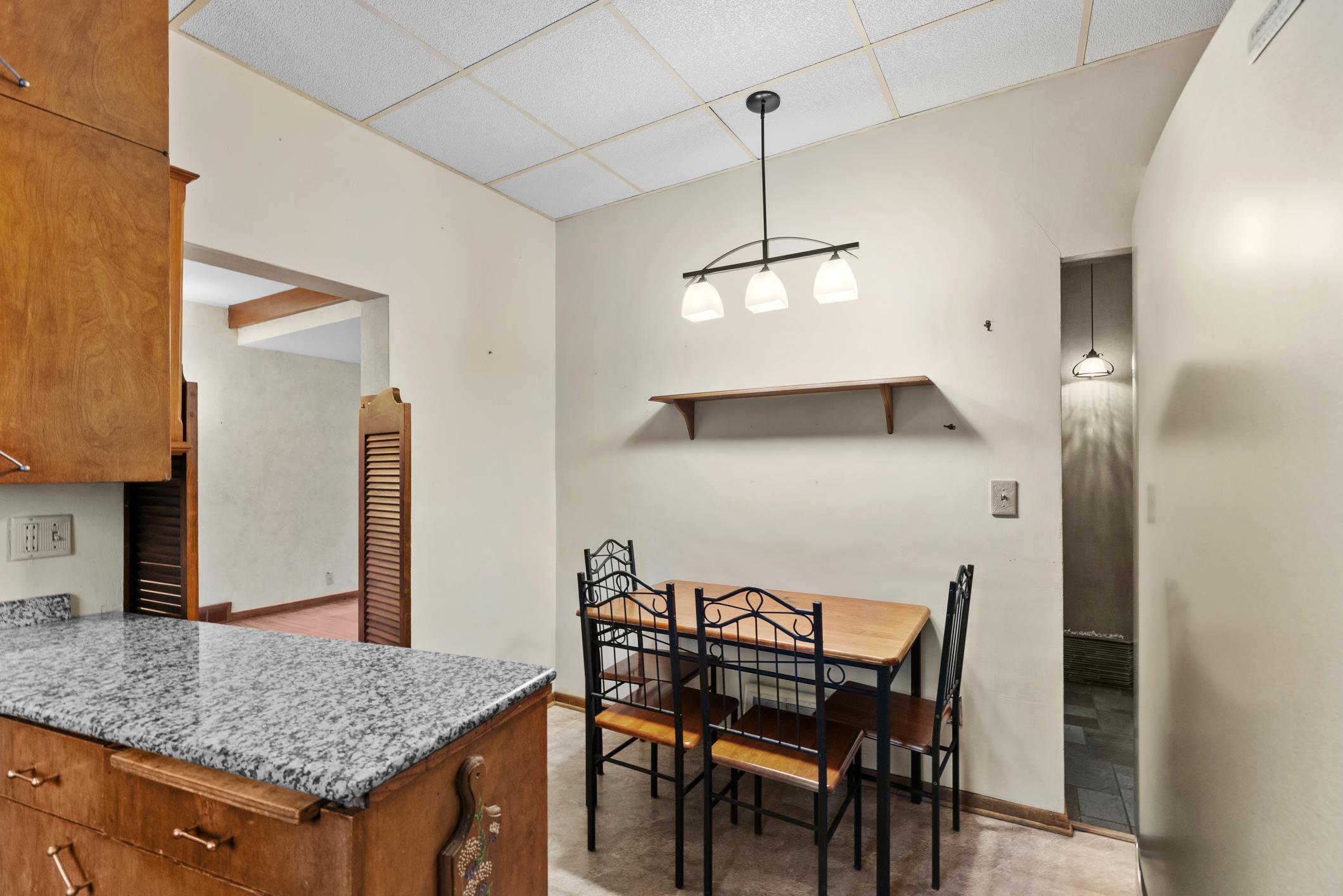 543 Roosevelt Road Kohler, WI 53044 - Photo 14 of 55 Eat-in kitchen