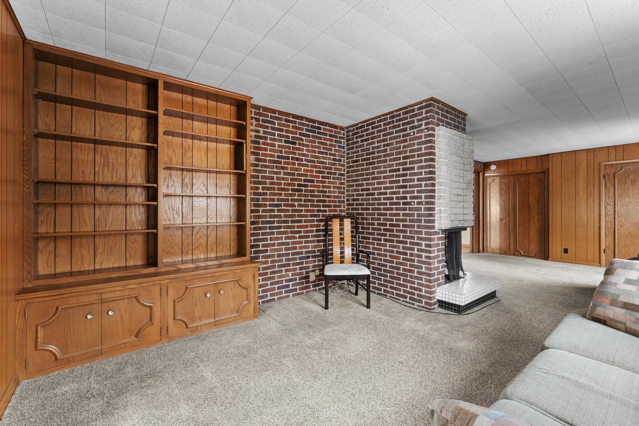 543 Roosevelt Road Kohler, WI 53044 - Photo 18 of 55 Large closet.