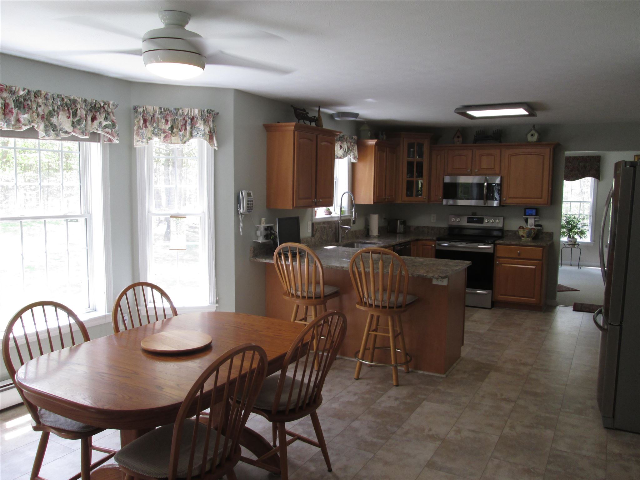 112 Byam Road New Boston, NH 03070 - Photo 10 of 27