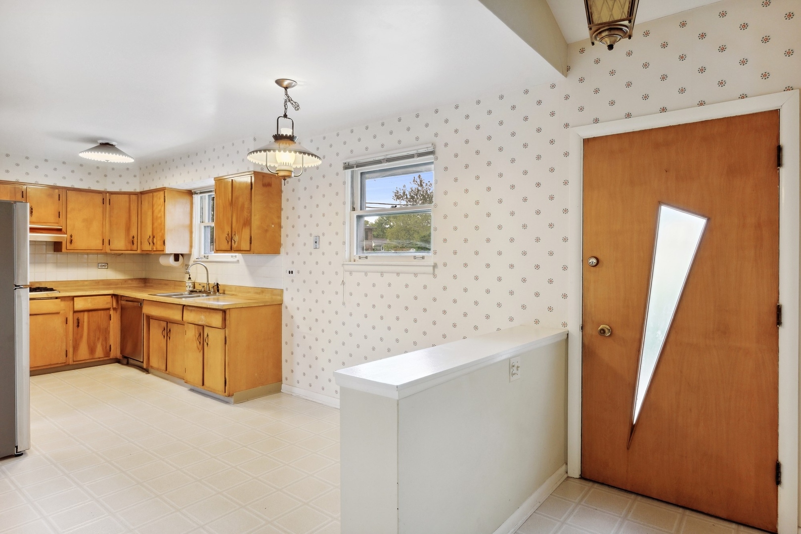 414 Shermer Road Glenview, IL 60025 - Photo 2 of 16