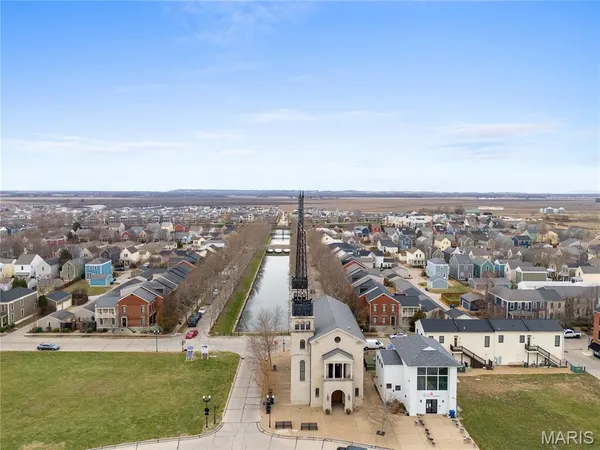 $474,900 | 4033 Fulling Mill Street, St. Charles, MO 63301