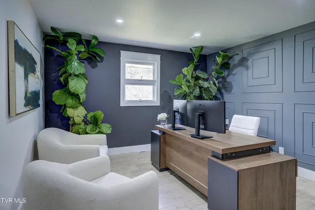 $399,000 | 616 Hammond Avenue, Mount Carmel, TN 37645