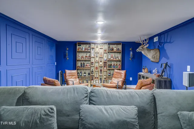 $399,000 | 616 Hammond Avenue, Mount Carmel, TN 37645