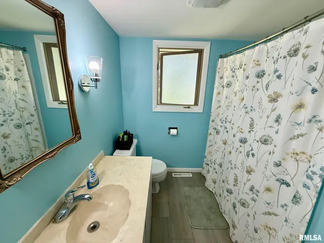 $169,000 | 17122 River View Road, Petersburg, IL 62675