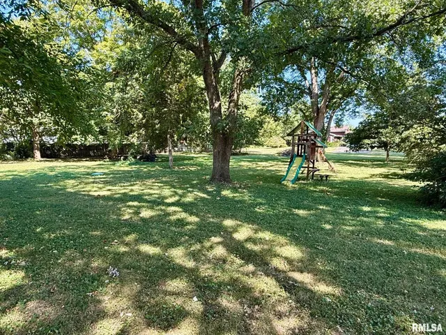 $169,000 | 17122 River View Road, Petersburg, IL 62675