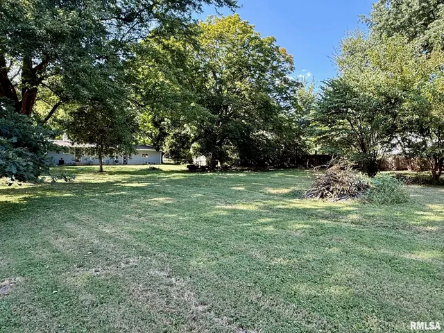 $169,000 | 17122 River View Road, Petersburg, IL 62675