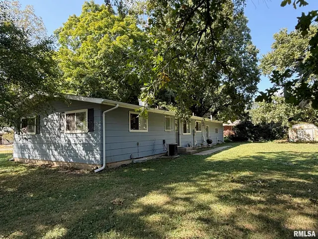 $169,000 | 17122 River View Road, Petersburg, IL 62675