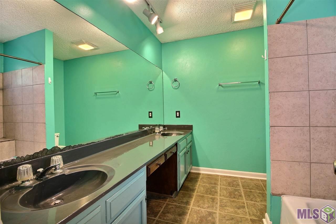 8950 Highland Road Baton Rouge, LA 70810 - Photo 16 of 23