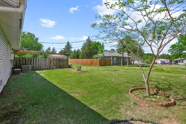 $375,000 | 75 Maple Drive, Pottsboro, TX 75076