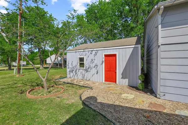$375,000 | 75 Maple Drive, Pottsboro, TX 75076