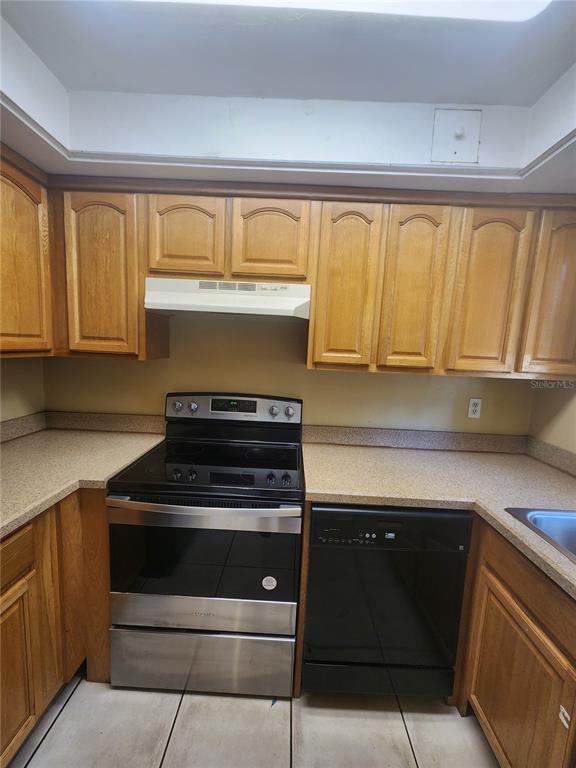 702 Southwest 70th Terrace, Unit B Gainesville, FL 32607 - Photo 9 of 33
