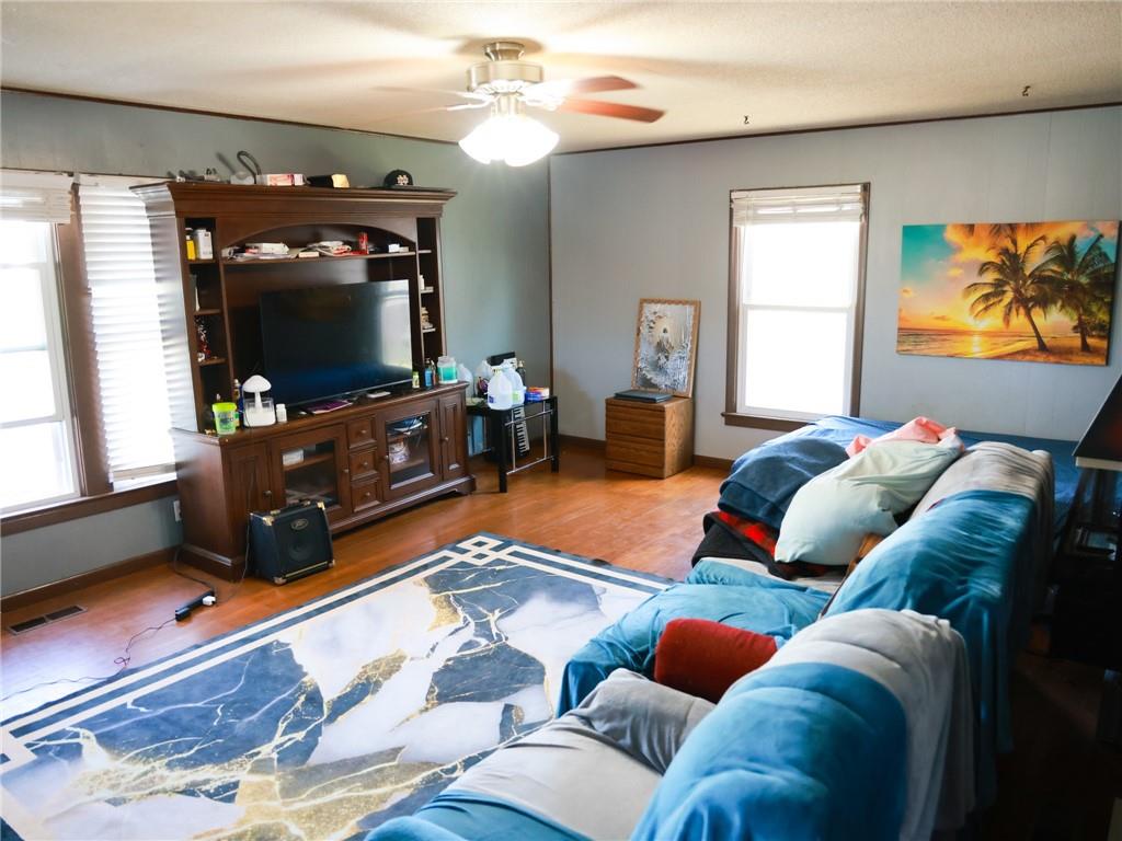 432 West Crowder Road Trenton, MO 64683 - Photo 2 of 22