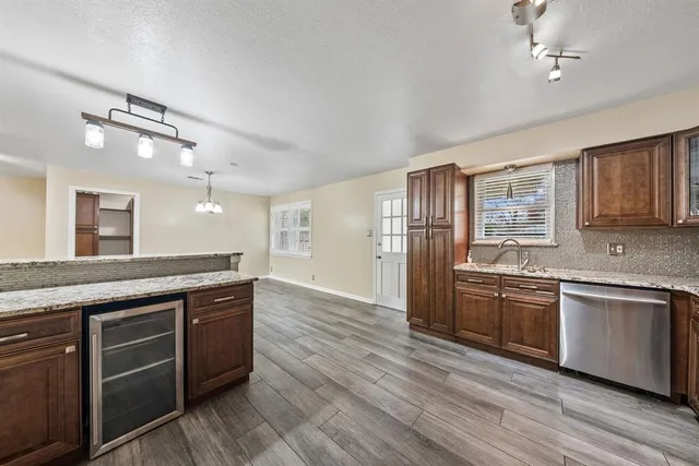 $325,000 | 2419 Bentley Avenue, Dallas, TX 75211