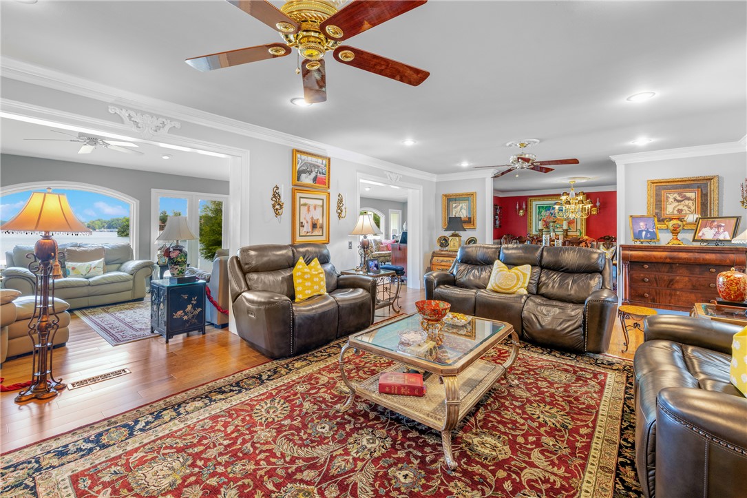 408 Northampton Road Seneca, SC 29672 - Photo 9 of 49