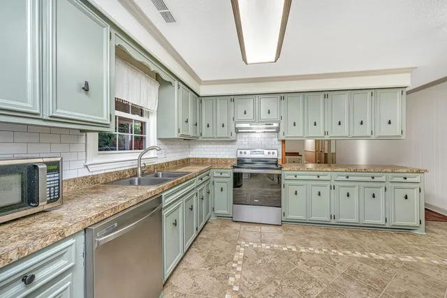 $365,000 | 1301 Bennett Circle, Holly Hill, SC 29059