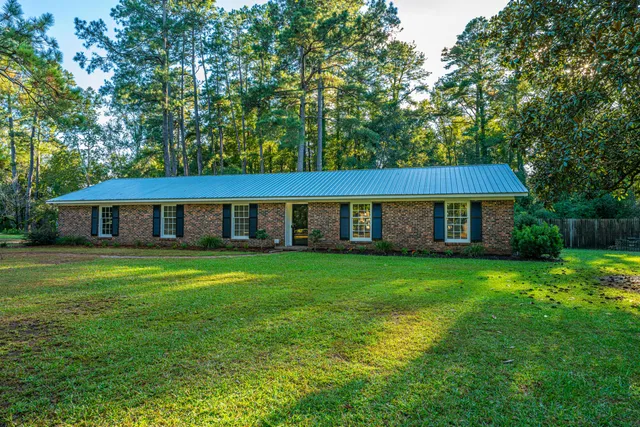 $365,000 | 1301 Bennett Circle, Holly Hill, SC 29059