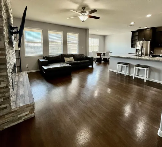 $2,100 | 24902 Rosso Stipple Trail, Katy, TX 77493