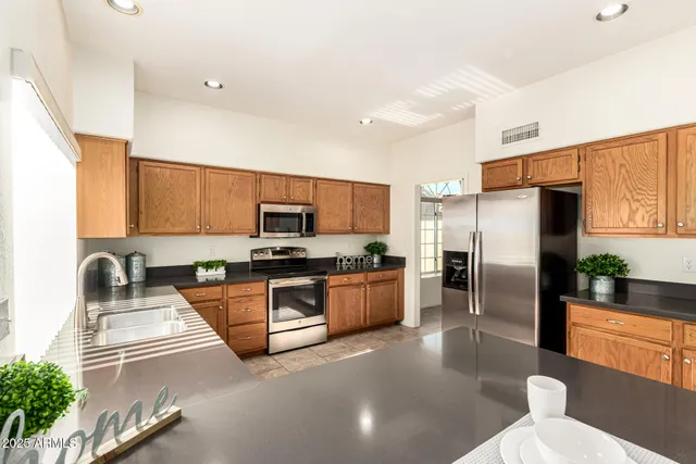 $649,000 | 431 West Calle De Caballos, Tempe, AZ 85284