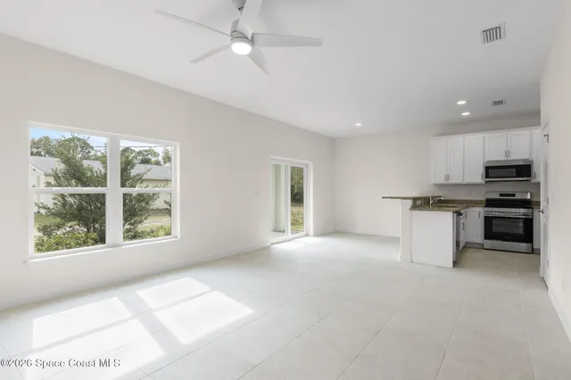 $2,800 | 193 Dayton Boulevard, Melbourne Village, FL 32904