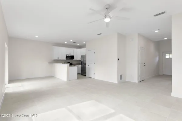 $2,500 | 193 Dayton Boulevard, Melbourne Village, FL 32904