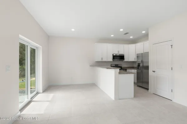 $2,500 | 193 Dayton Boulevard, Melbourne Village, FL 32904