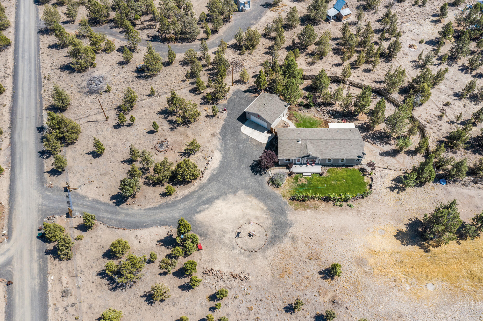 4672 Southeast Adobe Road Prineville, OR 97754 - Photo 30 of 32 #27 Arial