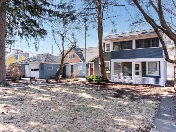 $1,490,000 | 133 North Brainard Street, Naperville, IL 60540