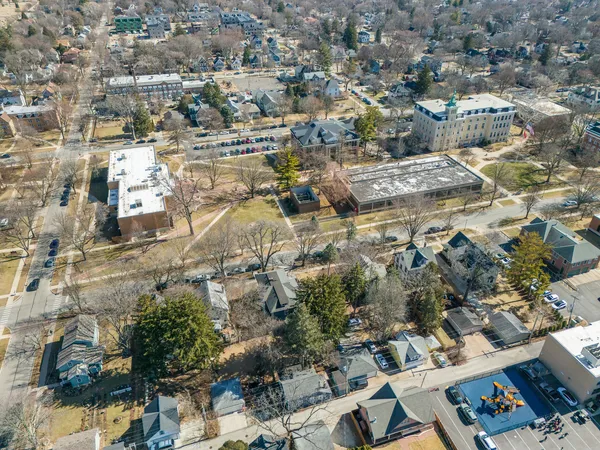 $1,490,000 | 133 North Brainard Street, Naperville, IL 60540