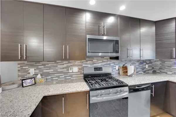 $279,999 | 2832 Blue Bonnet Drive, Unit 2, Henderson, NV 89074