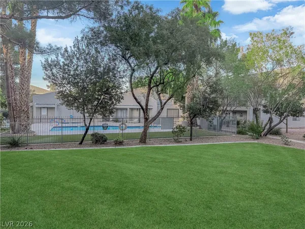 $279,999 | 2832 Blue Bonnet Drive, Unit 2, Henderson, NV 89074