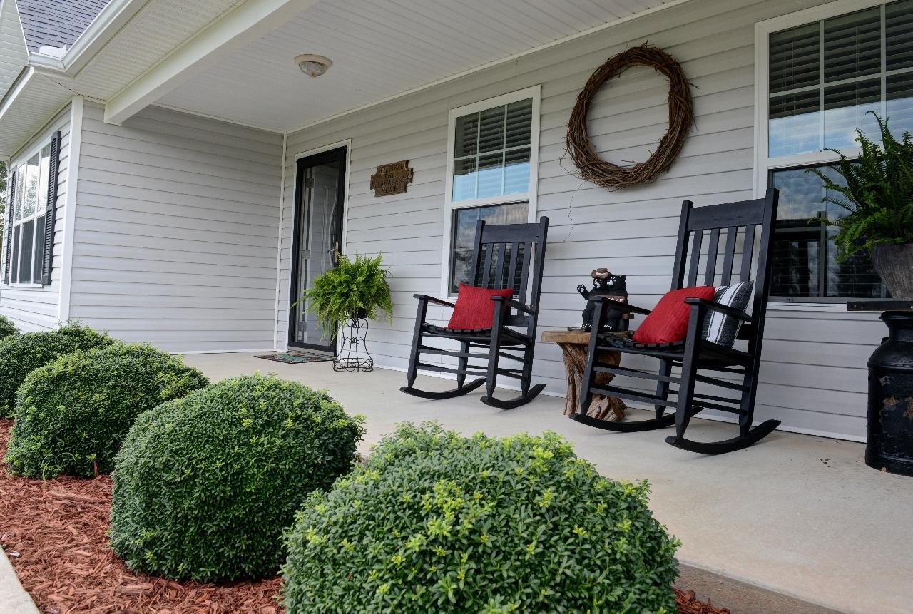 807 Sneed Road Evensville, TN 37332 - Photo 2 of 39 2-807 Sneed Front Porch 1